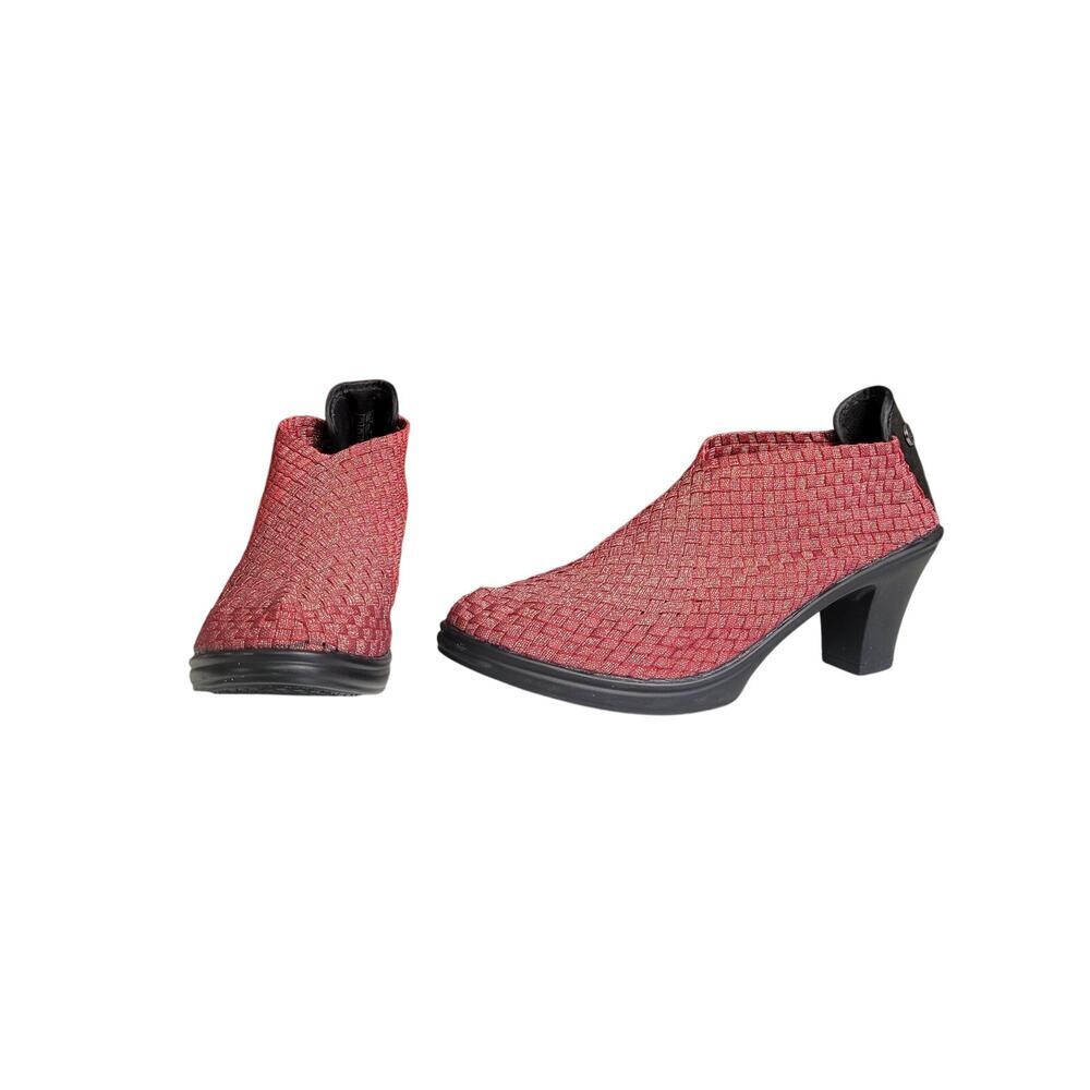 Bernie Mev Pumps 11 Burgundy Shimmer Closed Slip On Memory Foam Stretch Woven
